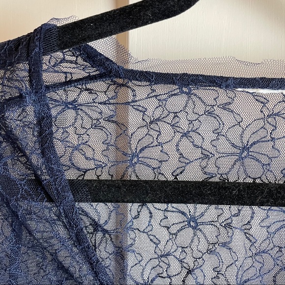 Sheer navy lace tee - Picture 3 of 3